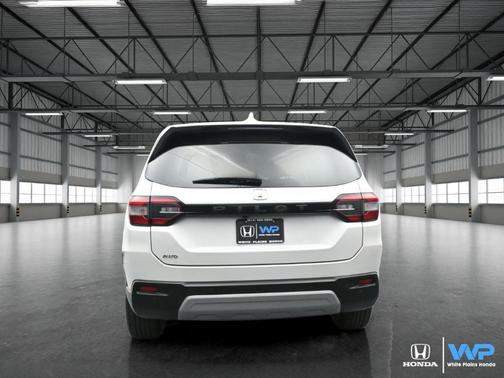 2023 Honda Pilot EX-L 8-Passenger