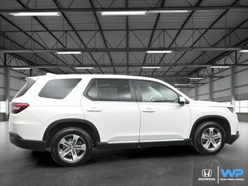 2023 Honda Pilot EX-L 8-Passenger