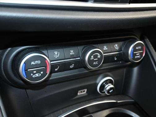 2022 Alfa Romeo Stelvio Ti
