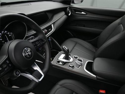 2022 Alfa Romeo Stelvio Ti
