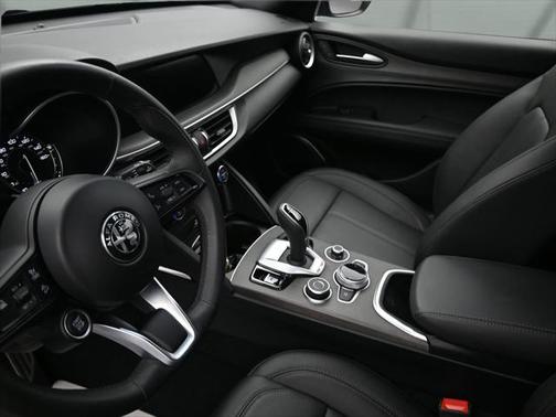 2022 Alfa Romeo Stelvio Ti