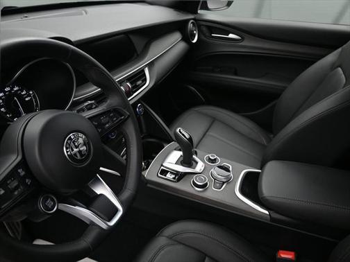 2022 Alfa Romeo Stelvio Ti
