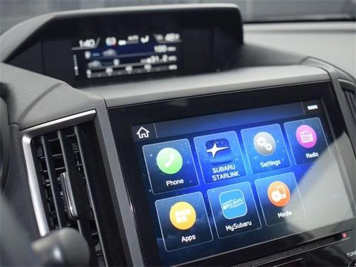 Photo 3 of 38 of 2019 Subaru Crosstrek 2.0i Limited