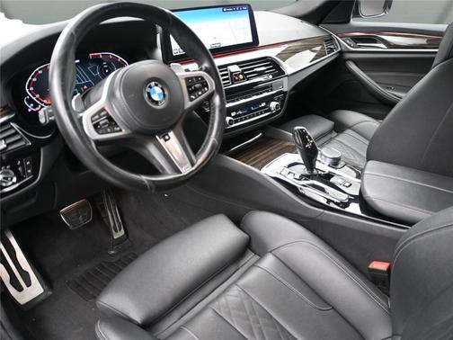2021 BMW 530 i xDrive