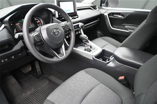 Ice 2025 Toyota RAV4 XLE