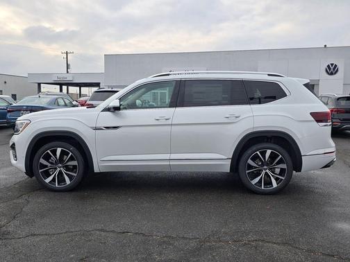 2026 Volkswagen Atlas 2.0T SEL Premium R-Line