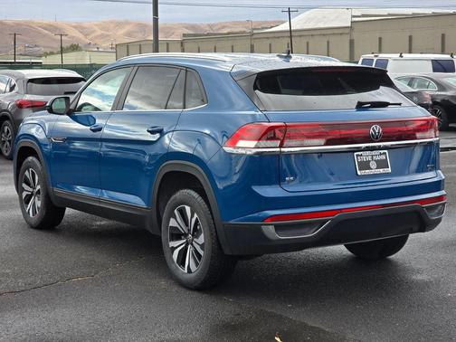 2025 Volkswagen Atlas Cross Sport 2.0T SE