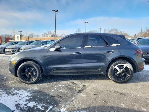 2018 Porsche Macan Sport Edition