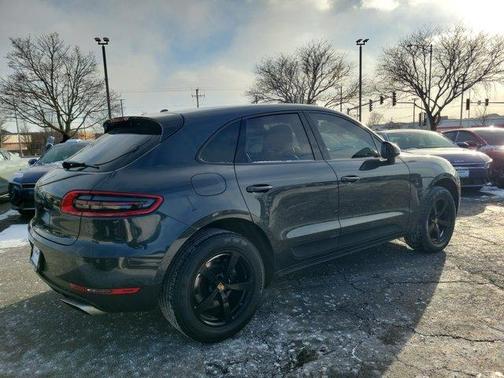 2018 Porsche Macan Sport Edition