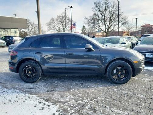2018 Porsche Macan Sport Edition