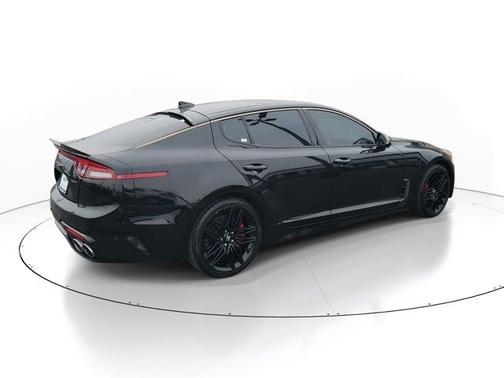 2022 Kia Stinger GT2