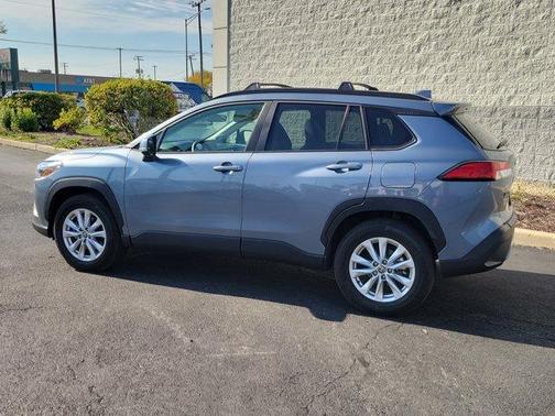 2024 Toyota Corolla Cross LE