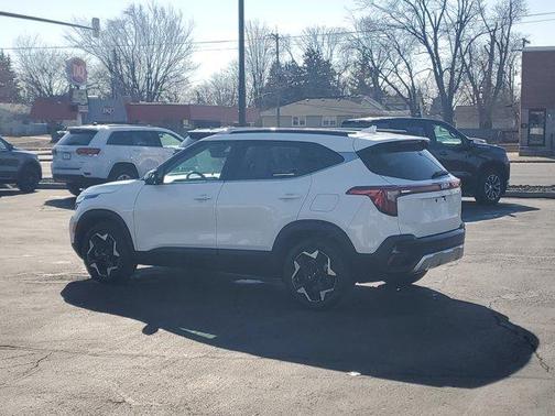 2024 Kia Seltos EX