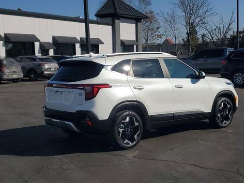 2024 Kia Seltos EX