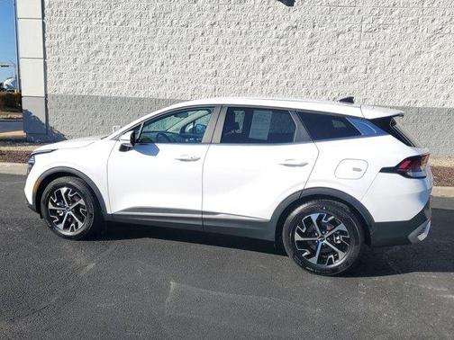 2024 Kia Sportage EX