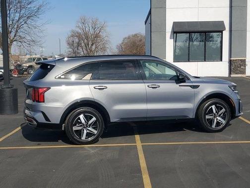 2023 Kia Sorento S