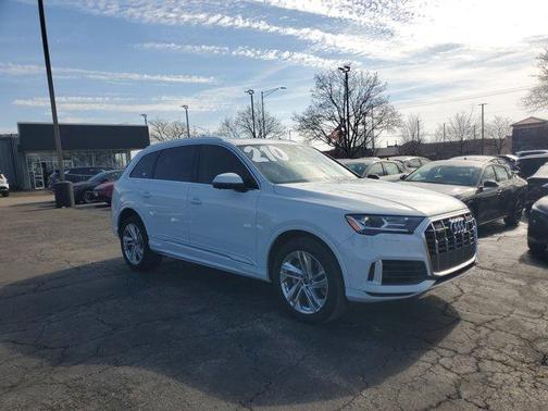 2023 Audi Q7 55 Premium Plus