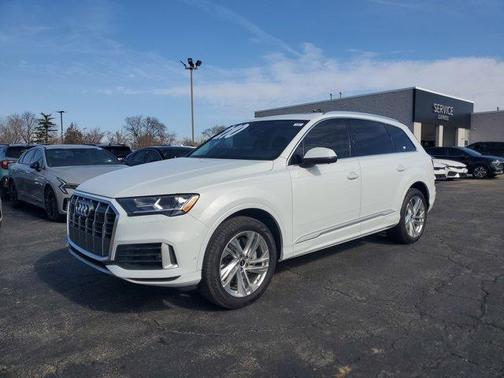 2023 Audi Q7 55 Premium Plus