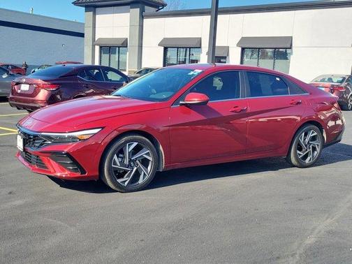 2024 Hyundai ELANTRA SEL