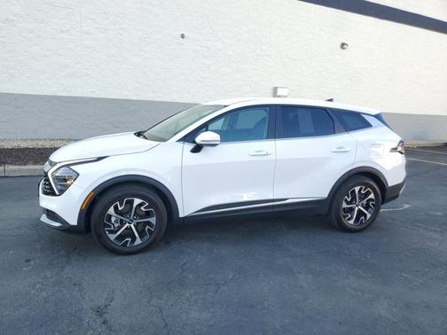 2025 Kia Sportage EX