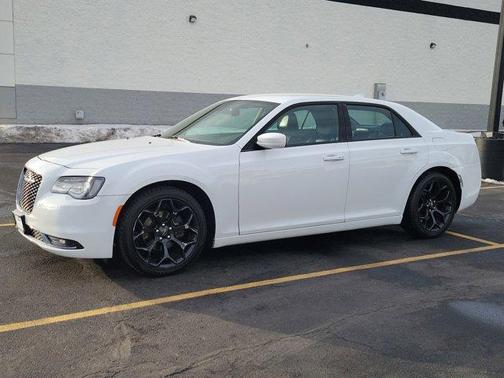 2019 Chrysler 300 S