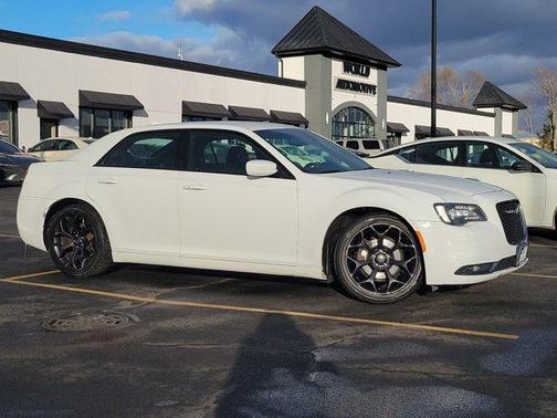 2019 Chrysler 300 S
