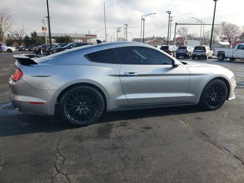 2020 Ford Mustang 