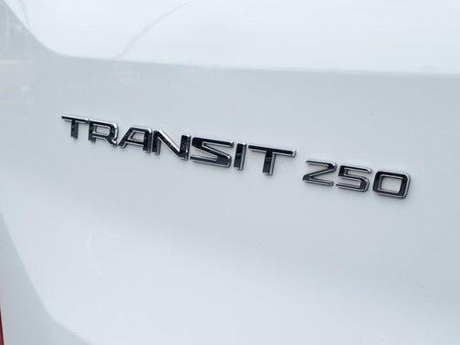 2018 Ford Transit-250 130 WB Medium Roof Cargo