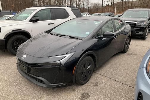 2025 Toyota Prius LE