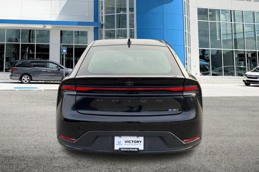 2025 Toyota Prius LE