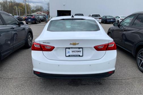 Summit White 2021 Chevrolet Malibu 1LS
