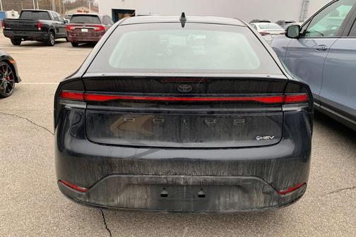 2025 Toyota Prius LE