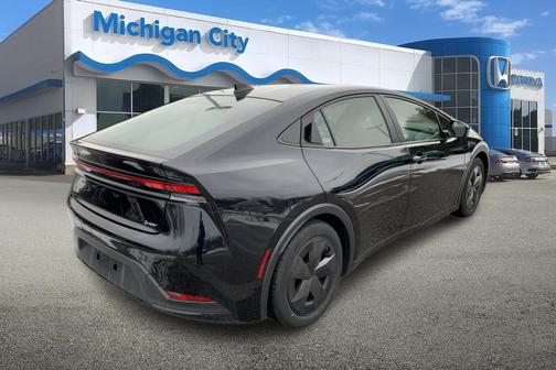 2025 Toyota Prius LE