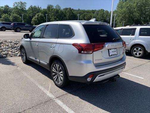 2020 Mitsubishi Outlander ES