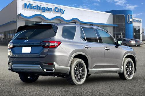 2025 Honda Pilot Touring 8-Passenger
