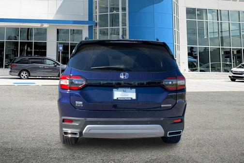 2025 Honda Pilot Touring 8-Passenger