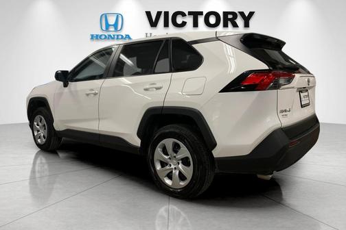 Ice 2025 Toyota RAV4 LE