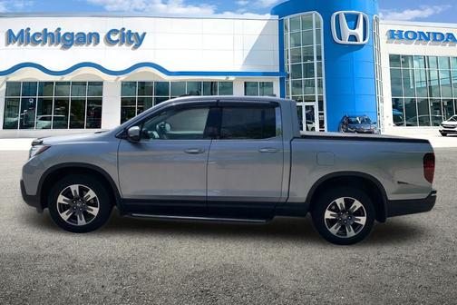 Lunar Silver Metallic 2017 Honda Ridgeline RTL-E