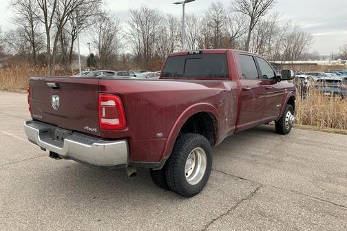 2021 RAM 3500 Laramie Crew Cab 4x4 8' Box