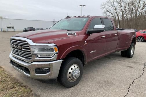 2021 RAM 3500 Laramie Crew Cab 4x4 8' Box