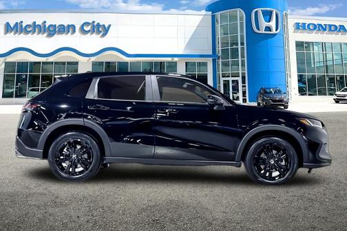 Crystal Black Pearl 2027 Honda HR-V Sport