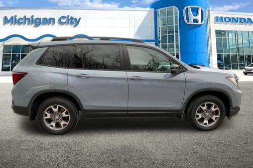 2022 Honda Passport AWD TrailSport