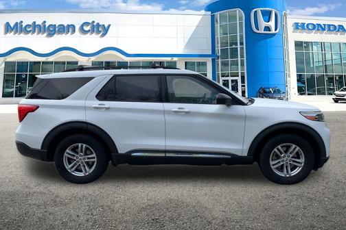 Oxford White 2020 Ford Explorer XLT