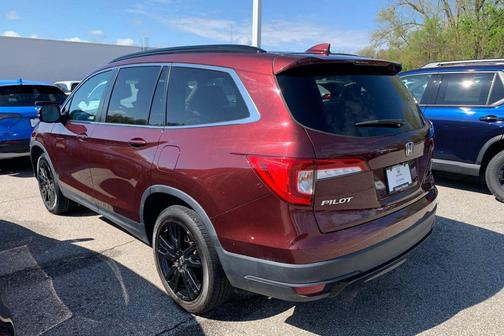 Deep Scarlet Pearl 2022 Honda Pilot AWD Special Edition