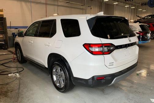 Platinum White Pearl 2025 Honda Pilot EX-L