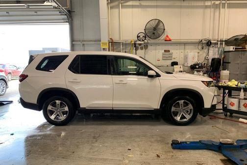 Platinum White Pearl 2025 Honda Pilot EX-L