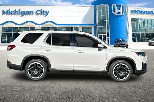 Platinum 2026 Honda Pilot Touring 8-Passenger