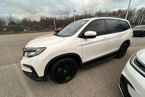 2022 Honda Pilot AWD Black Edition