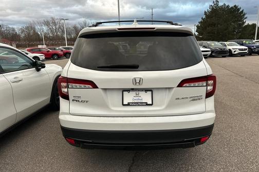 2022 Honda Pilot AWD Black Edition