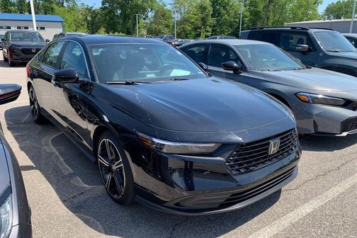Crystal Black Pearl 2025 Honda Accord Hybrid Sport